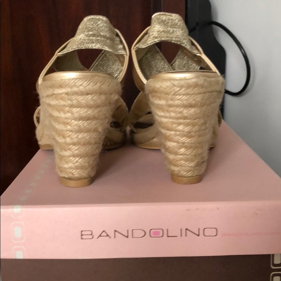 Bandolino Gold Wedge Sandals Size 7 - Picture 3 of 3